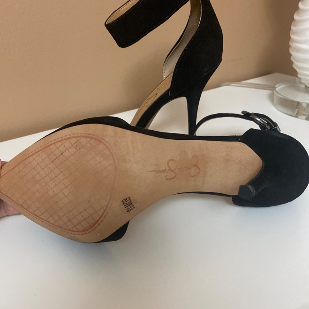 Brand new heels - Picture 5 of 5
